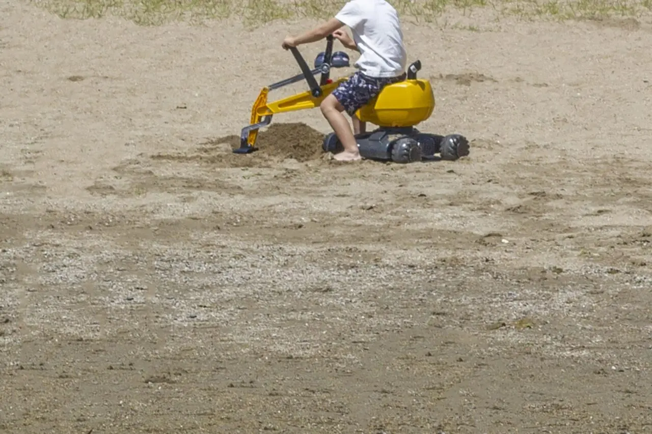 excavatorcar